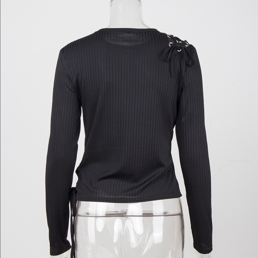 😉😉Sexy Black Long Sleeve Lace Up Top - Picture 8 of 8